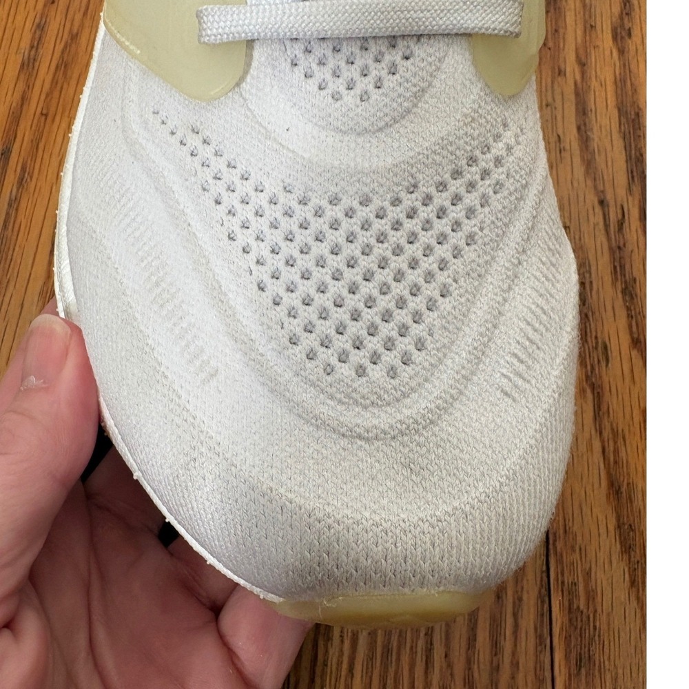 Adidas Ultraboost Light Womens Running Shoes White GY9352‎ Size 8.5 - Picture 5 of 13